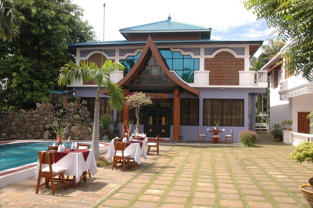 Emerald Land Hotel Mandalay Exteriör bild