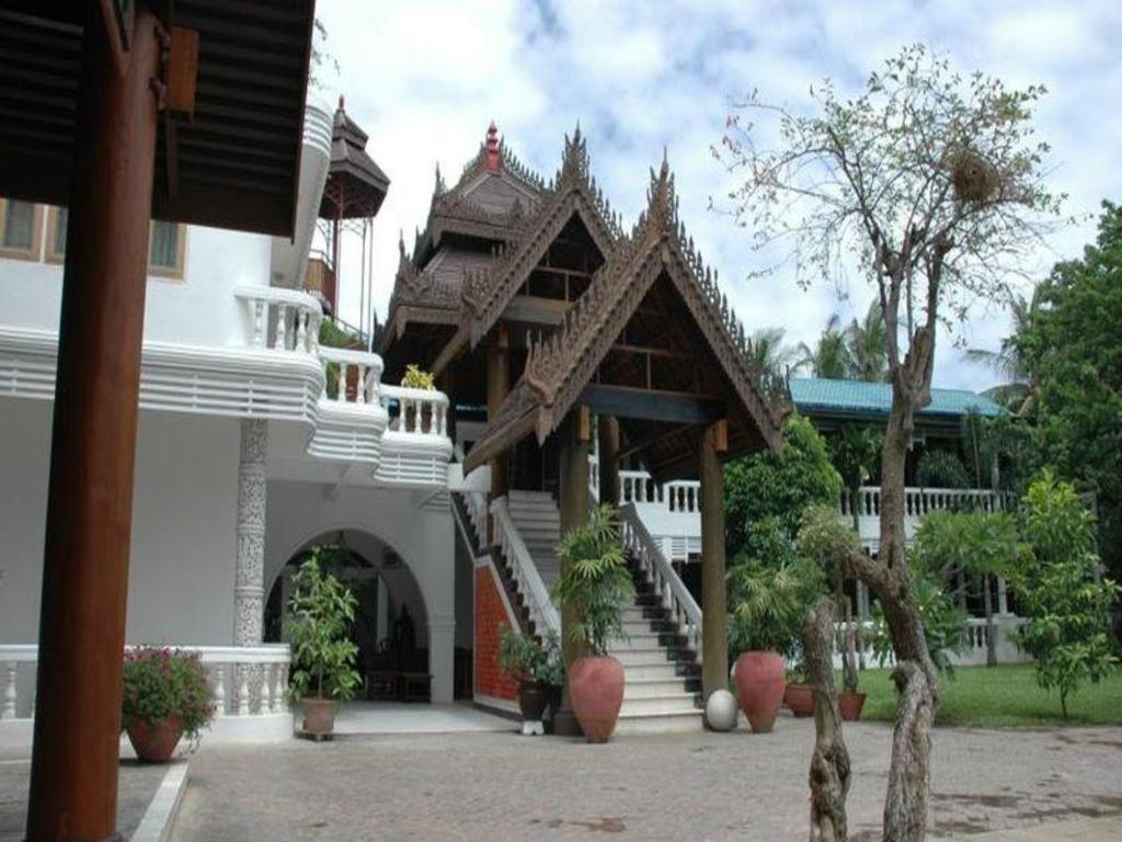 Emerald Land Hotel Mandalay Exteriör bild