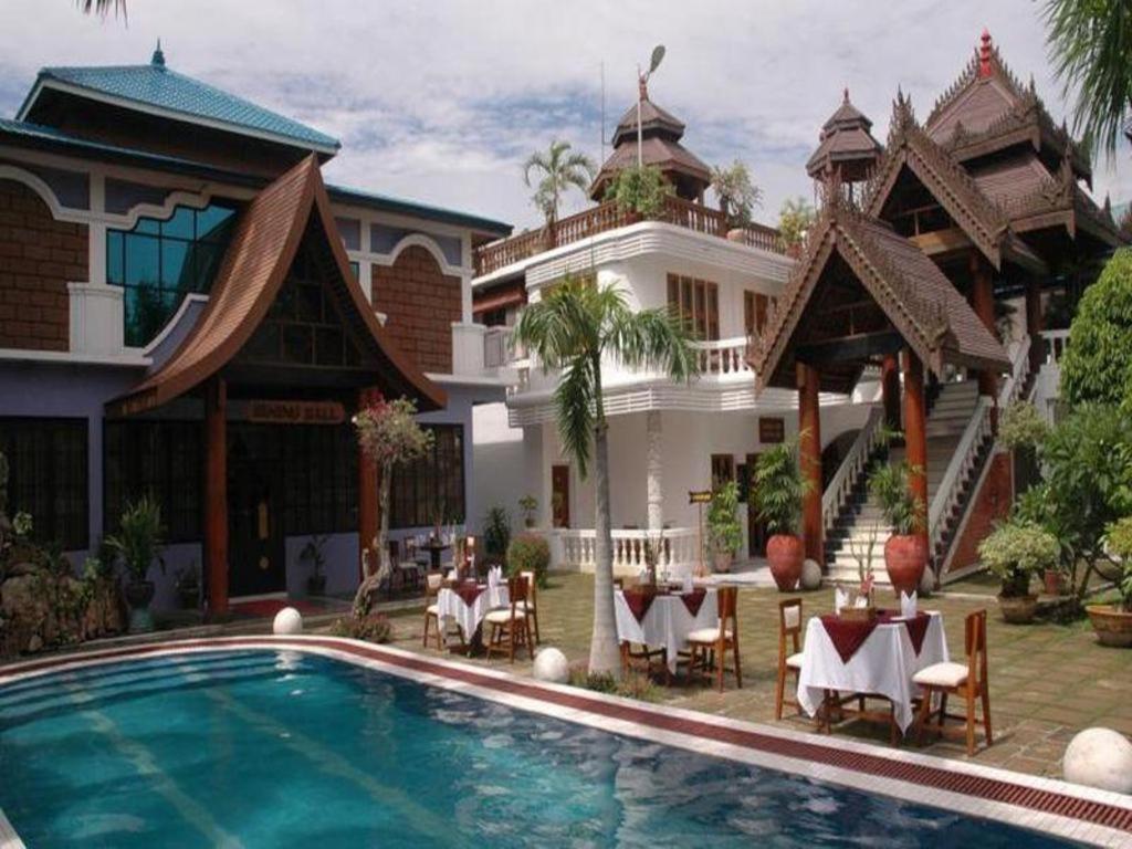 Emerald Land Hotel Mandalay Exteriör bild
