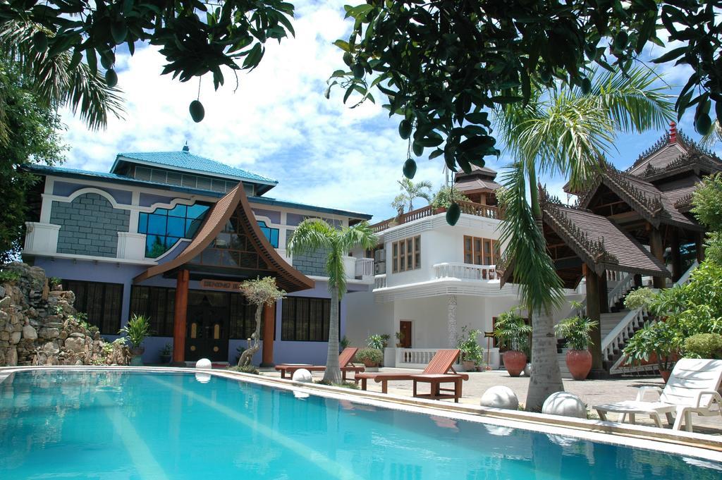 Emerald Land Hotel Mandalay Exteriör bild