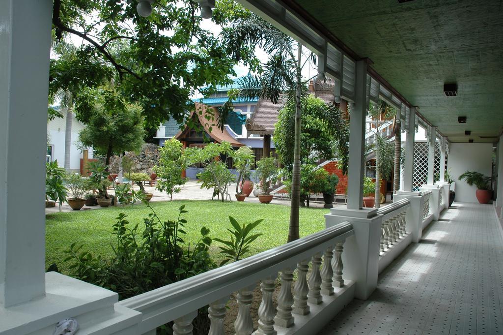Emerald Land Hotel Mandalay Exteriör bild